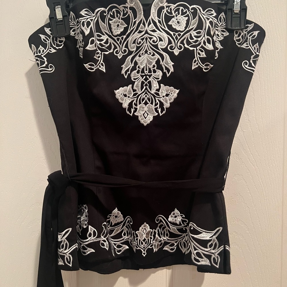 WHBM Boustier